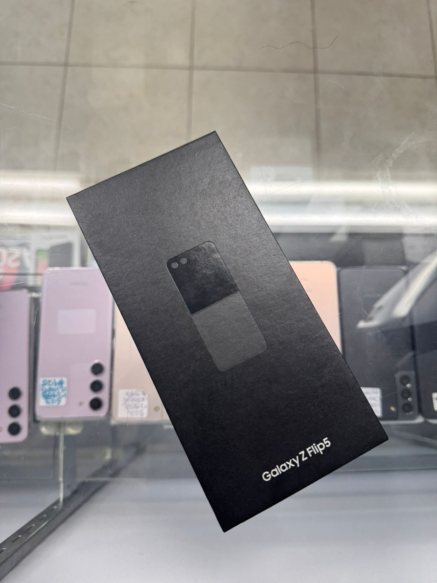 Galaxy Z Flip 5 256GB Factory Unlock