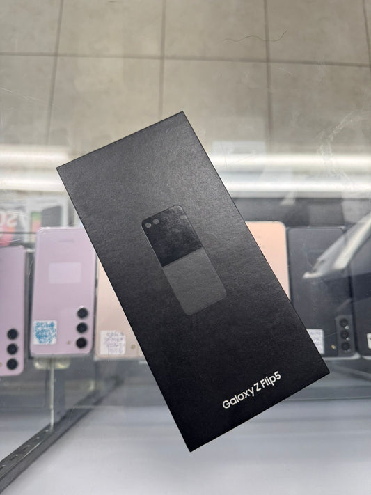 Galaxy Z Flip 5 256GB Factory Unlock