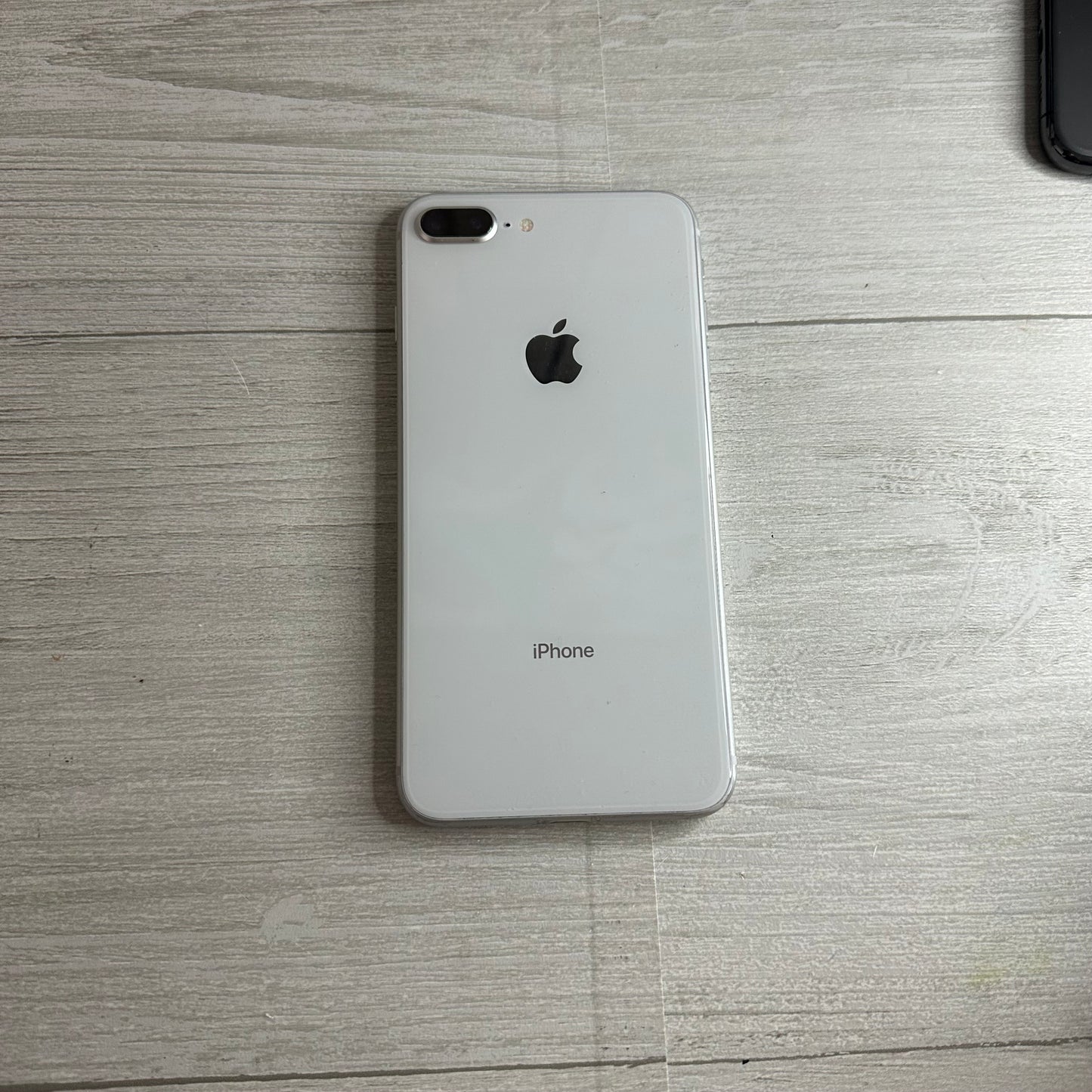 Iphone 8 plus 64GB