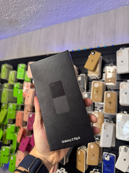 Galaxy Z Flip 5 256GB Factory Unlock